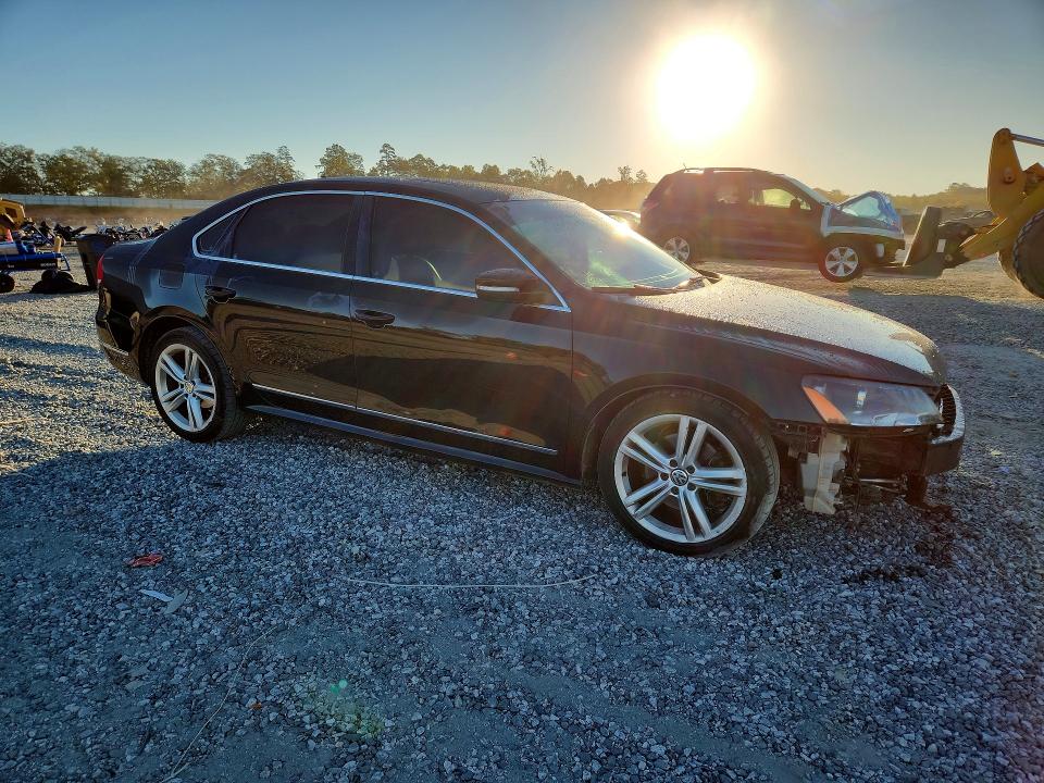 Снимка 4 от търг – 2013 VOLKSWAGEN PASSAT с VIN 1VWCN7A32DC007453