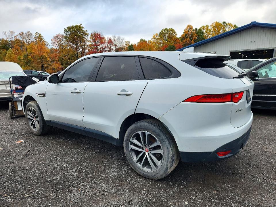 Foto 2 de la subasta – 2017 JAGUAR F-PACE con VIN SADCJ2BV5HA063961