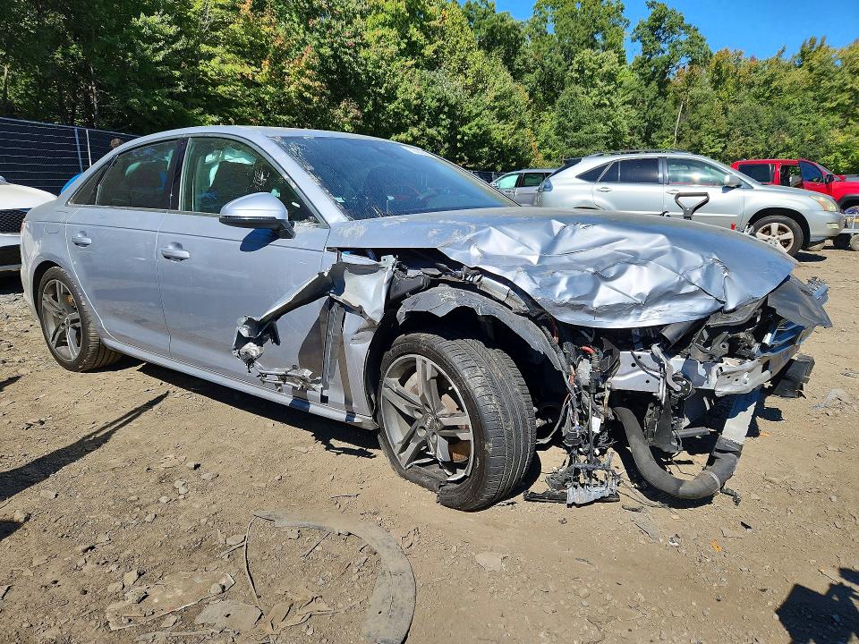 Photo 4 from auction – 2018 AUDI A4 with VIN WAUENAF4XJA201002