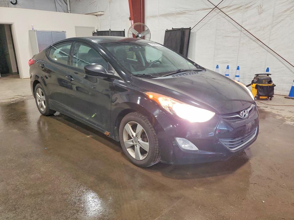 Снимка 4 от търг – 2013 HYUNDAI ELANTRA с VIN 5NPDH4AE4DH454109