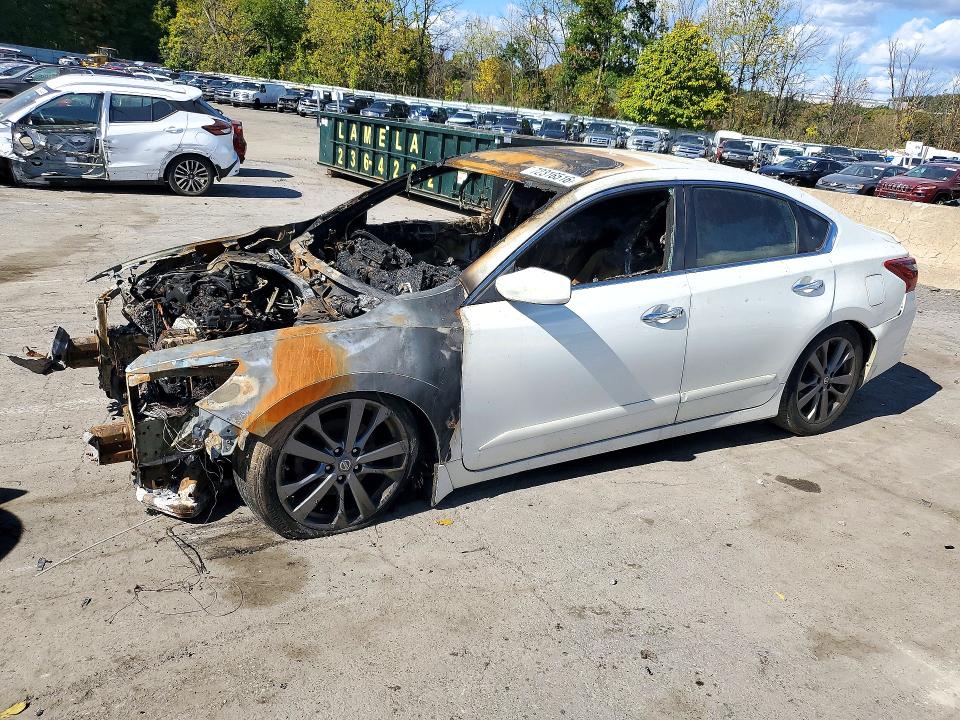 NISSAN ALTIMA 2018 с VIN 1N4AL3AP3JC274842 - Снимка от търг