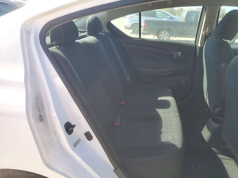Снимка 10 от търг – 2018 NISSAN VERSA с VIN 3N1CN7AP8JL886689