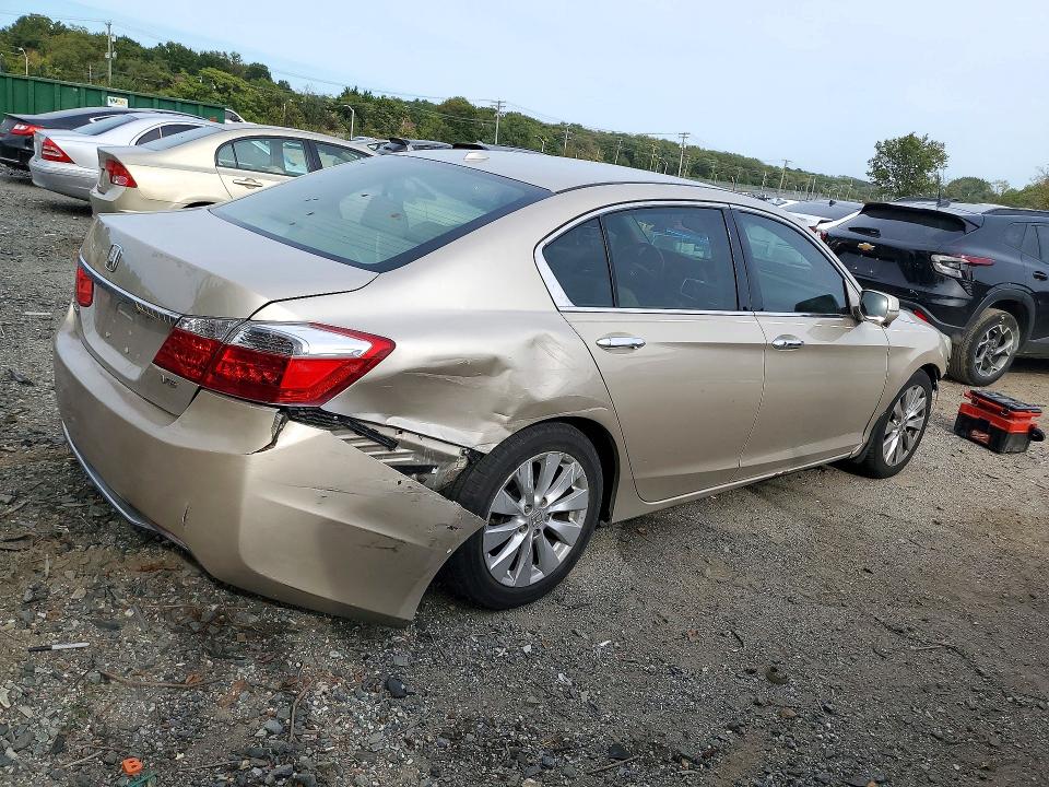 Снимка 3 от търг – 2014 HONDA ACCORD с VIN 1HGCR3F82EA028404