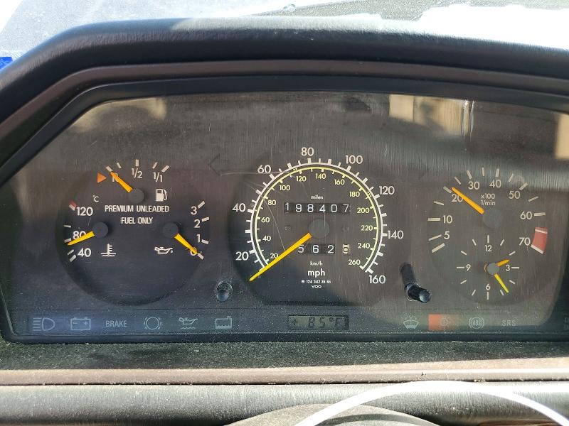Снимка 9 от търг – 1995 MERCEDES-BENZ E с VIN WDBEA52E8SC233990