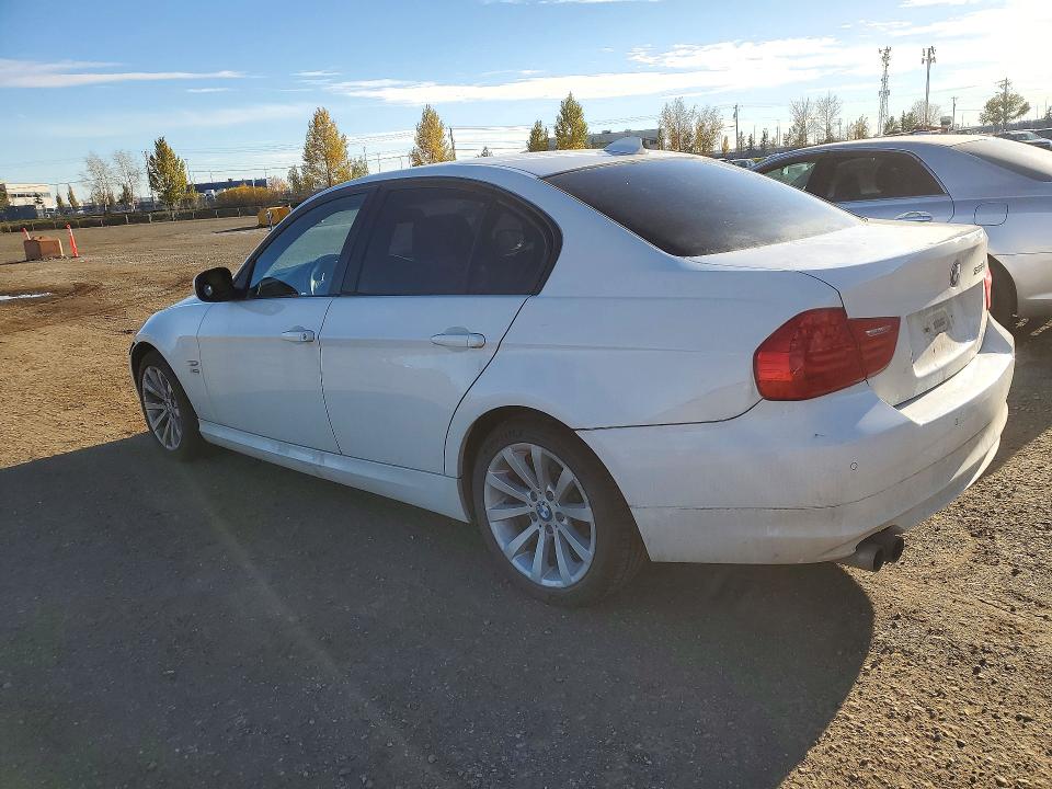 Снимка 2 от търг – 2011 BMW 328 с VIN WBAPK7C59BA975230