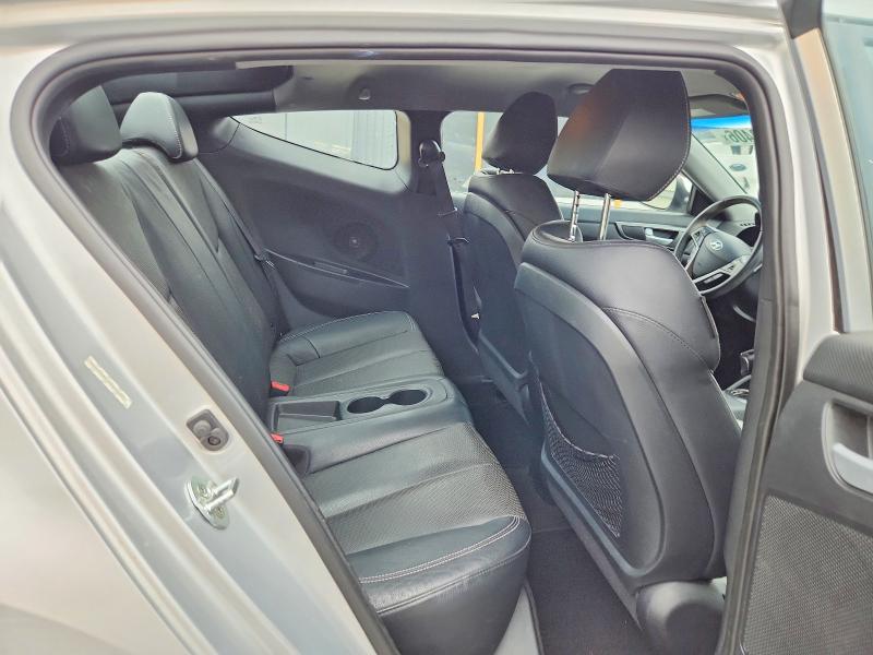 Снимка 10 от търг – 2015 HYUNDAI VELOSTER с VIN KMHTC6AE1FU216325