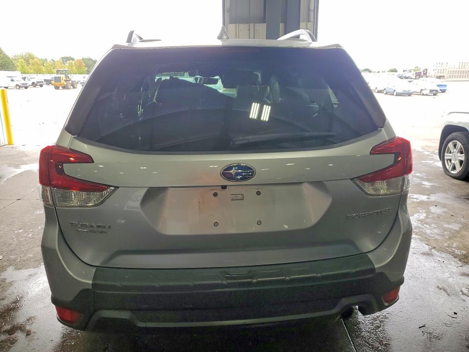 Photo 6 from auction – 2020 SUBARU FORESTER with VIN JF2SKASCXLH539765