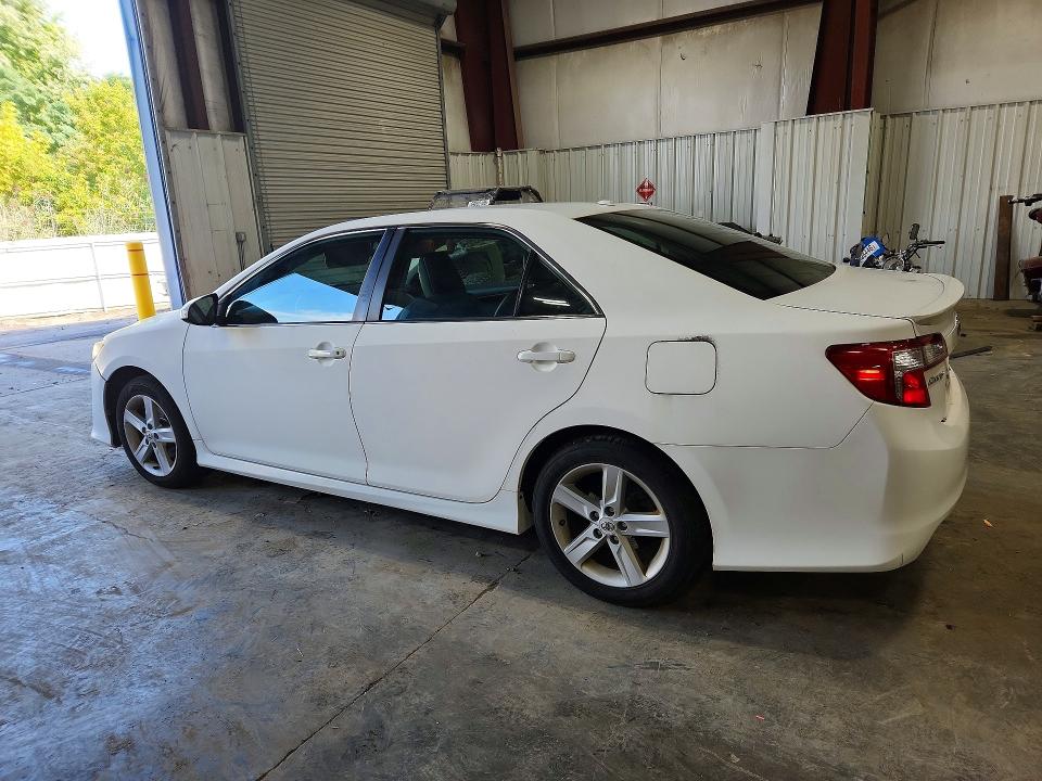 Снимка 2 от търг – 2012 TOYOTA CAMRY с VIN 4T1BF1FK2CU614417