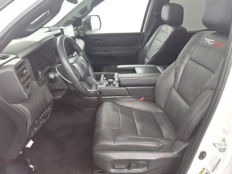 Снимка 7 от търг – 2024 TOYOTA TUNDRA с VIN 5TFPC5DB9RX045375
