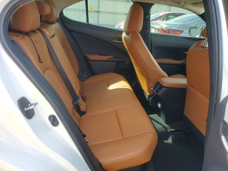 Photo 10 from auction – 2022 LEXUS UX 250H with VIN JTHP9JBH4N2061813