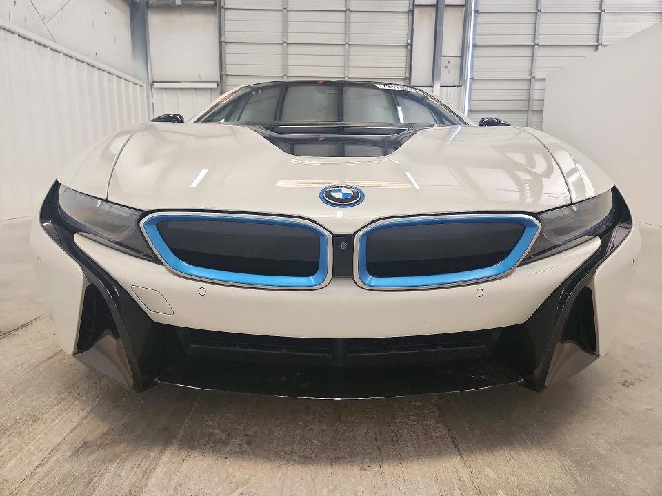 Фото 5 с аукциона – 2015 BMW I8 2D COUPE с VIN WBY2Z2C50FV392652