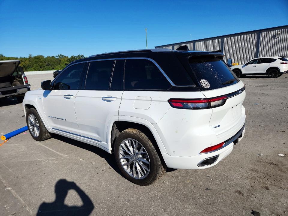 Снимка 2 от търг – 2022 JEEP GRAND CHEROKEE с VIN 1C4RJYE6XN8749459