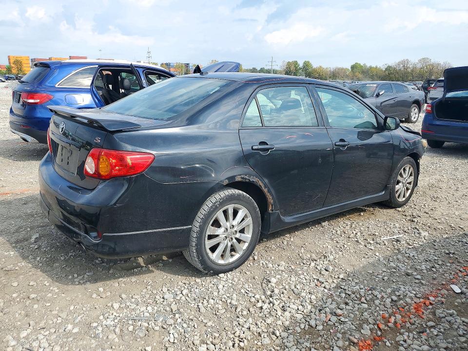 Снимка 3 от търг – 2010 TOYOTA COROLLA с VIN 1NXBU4EE2AZ210940