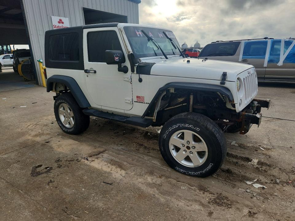 Снимка 4 от търг – 2017 JEEP WRANGLER с VIN 1C4AJWAG9HL582576
