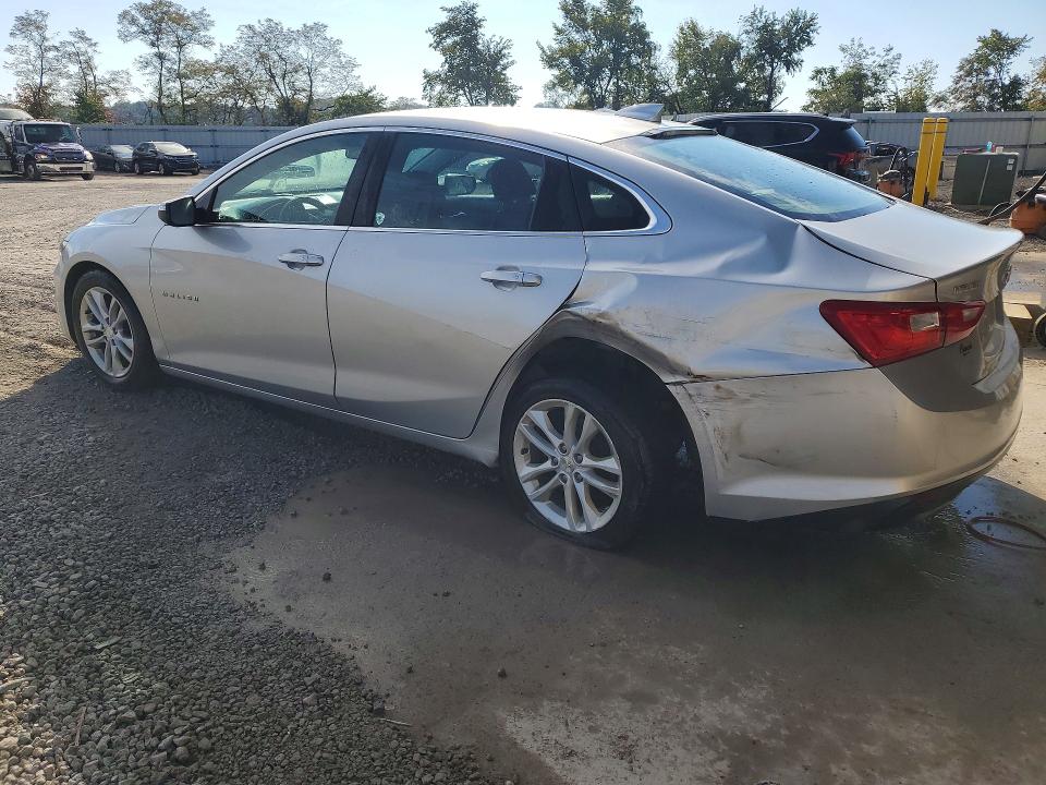 Photo 2 from auction – 2018 CHEVROLET MALIBU with VIN 1G1ZD5ST0JF206717