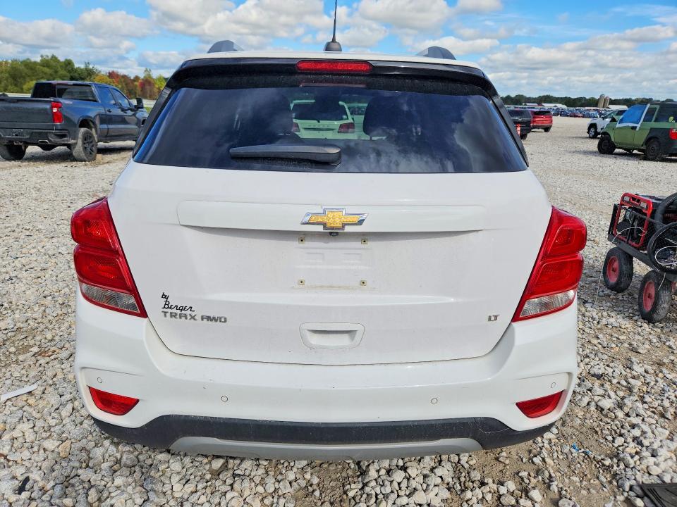 Photo 6 from auction – 2018 CHEVROLET TRAX with VIN 3GNCJPSB2JL365096