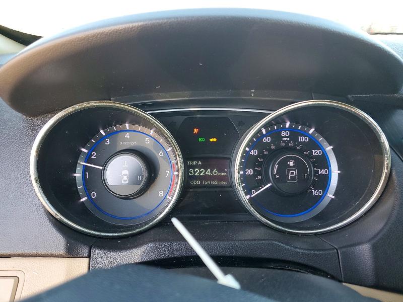 Photo 9 from auction – 2012 HYUNDAI SONATA with VIN 5NPEC4AC4CH429646