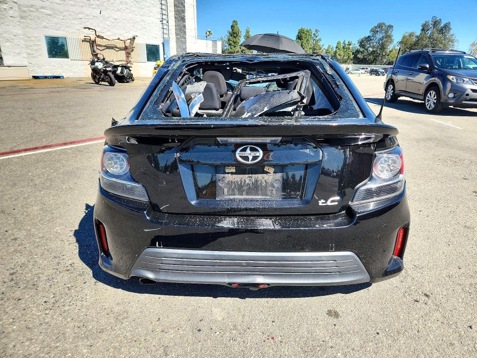 Photo 6 from auction – 2015 SCION TC with VIN JTKJF5C78FJ001983