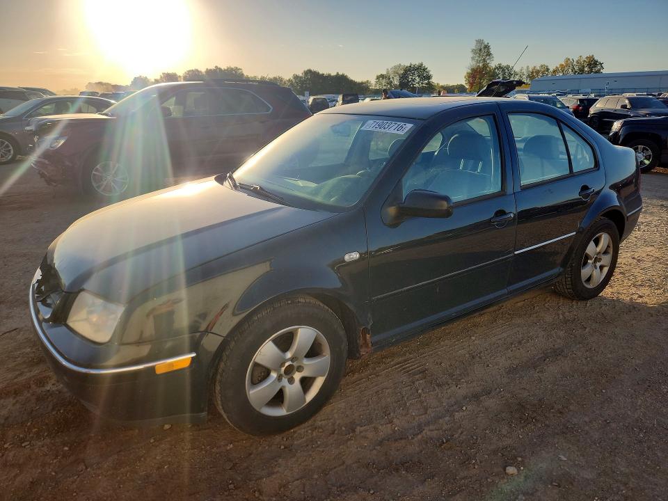 Снимка 1 от търг – 2004 VOLKSWAGEN JETTA с VIN 3VWSR69M64M115872