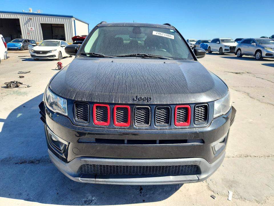 Снимка 5 от търг – 2018 JEEP COMPASS с VIN 3C4NJCBB5JT462478
