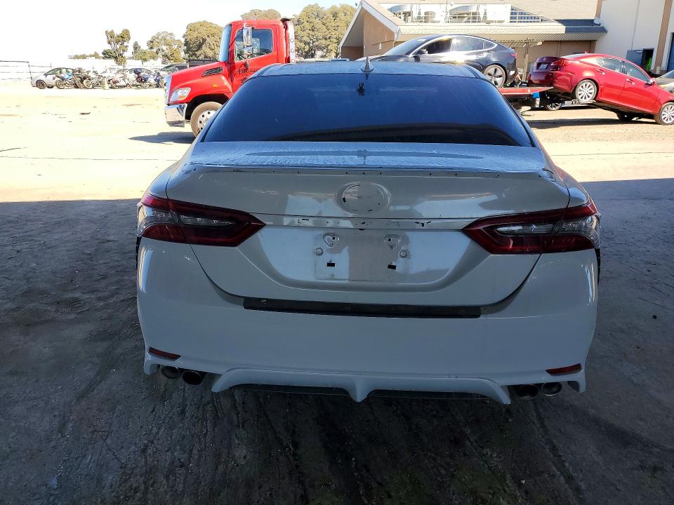 Снимка 6 от търг – 2022 TOYOTA CAMRY с VIN 4T1K61AK4NU007168