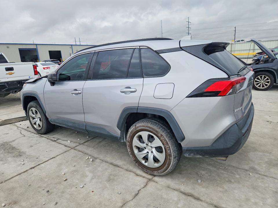 Снимка 2 от търг – 2021 TOYOTA RAV4 с VIN 2T3H1RFVXMC104179