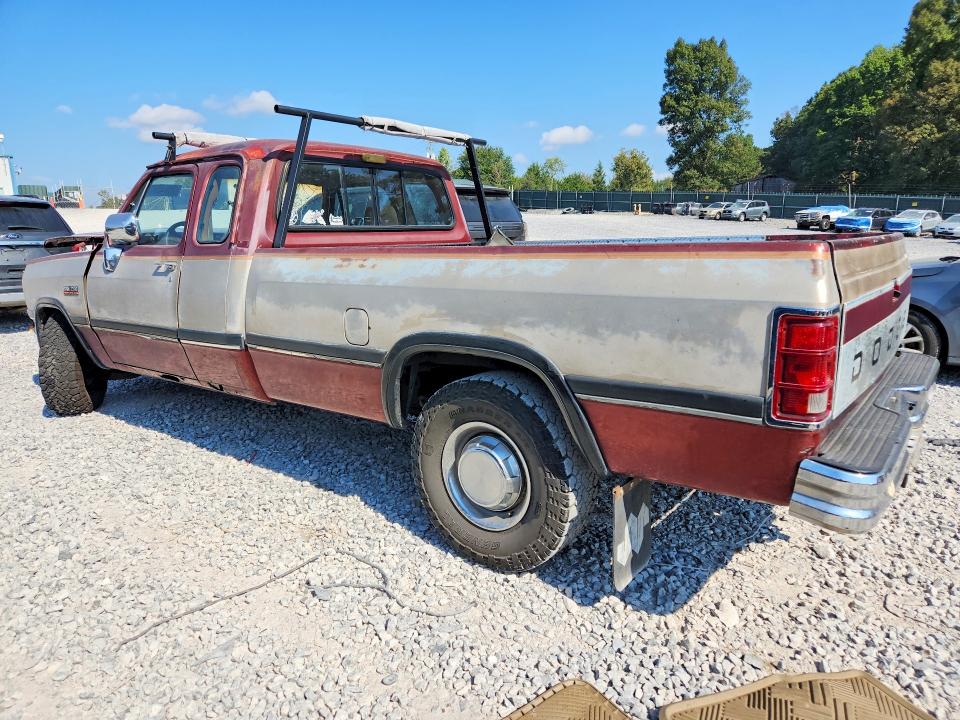 Фото 2 с аукциона – 1992 DODGE D-SERIES с VIN 3B7KE23C3NM570347