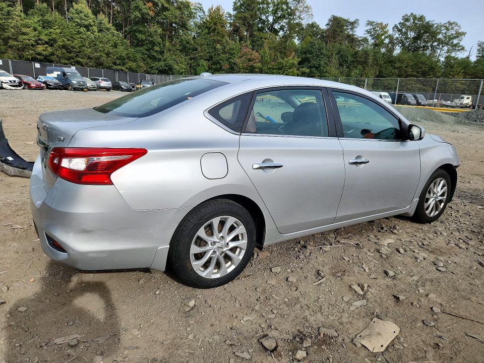Снимка 3 от търг – 2018 NISSAN SENTRA с VIN 3N1AB7AP9JY257218