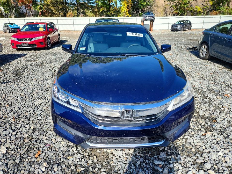 Снимка 5 от търг – 2016 HONDA ACCORD с VIN 1HGCR2F34GA126917
