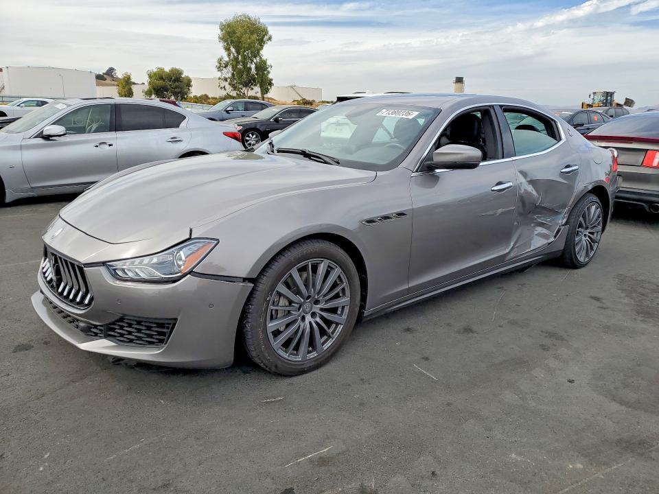 Снимка 1 от търг – 2018 MASERATI GHIBLI с VIN ZAM57XSA2J1284741