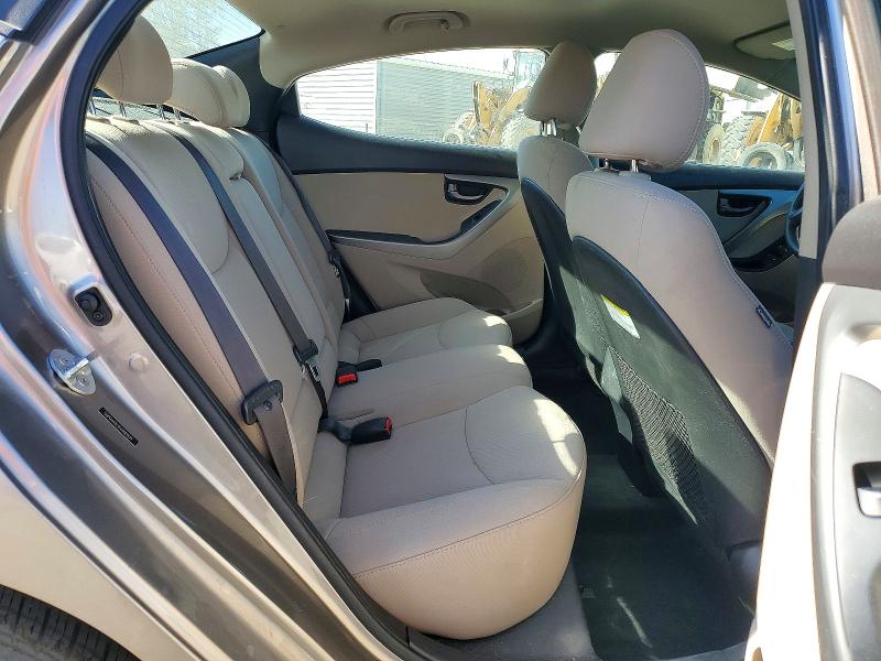Снимка 10 от търг – 2014 HYUNDAI ELANTRA с VIN 5NPDH4AE1EH485934