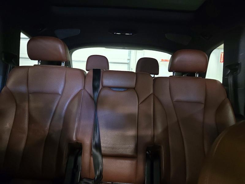 Снимка 10 от търг – 2018 AUDI Q7 с VIN WA1LAAF77JD049575