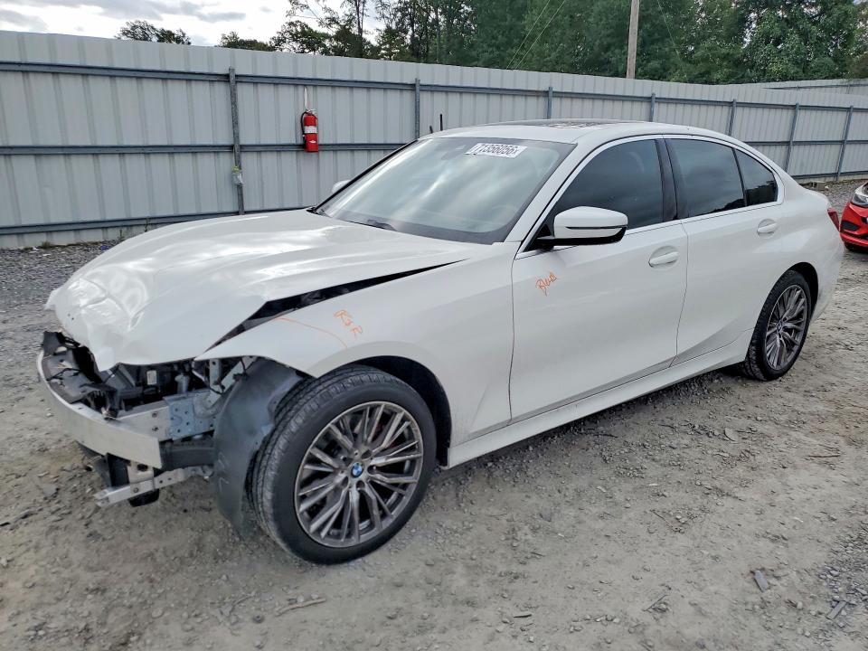 BMW 330XI 2024 مع رقم تعريف المركبة 3MW89FF01R8E30994 - صورة من المزاد