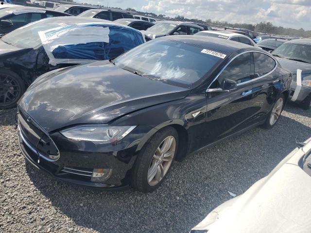 Снимка 1 от търг – 2015 TESLA MODEL S с VIN 5YJSA1S28FF085819