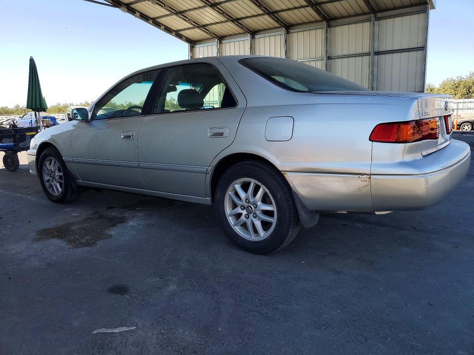 Photo 2 from auction – 2001 TOYOTA CAMRY with VIN 4T1BF28K11U960443