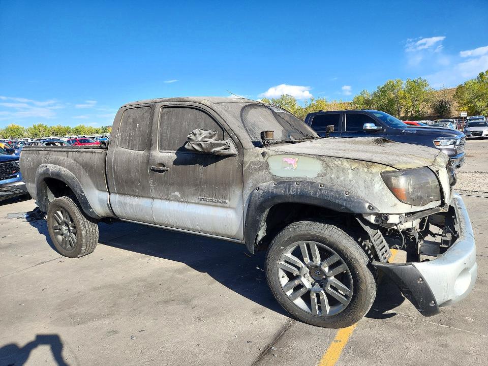 Снимка 4 от търг – 2008 TOYOTA TACOMA с VIN 5TETU62N58Z560184