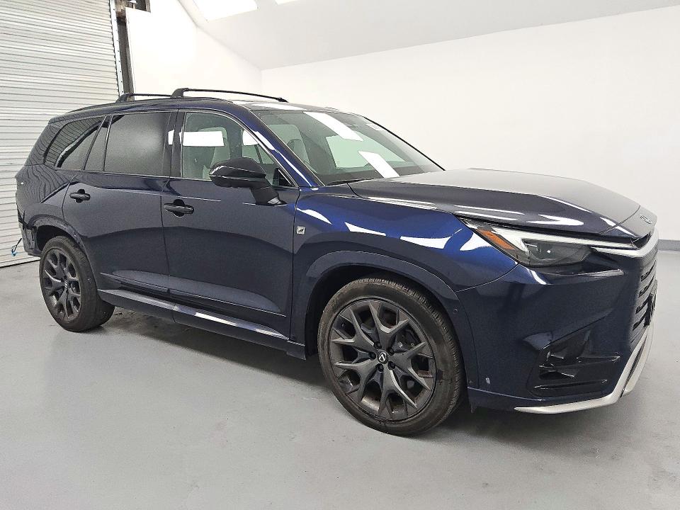 Zdjęcie 4 z aukcji – 2025 LEXUS TX 500H z VIN 5TDABAB69SS012279