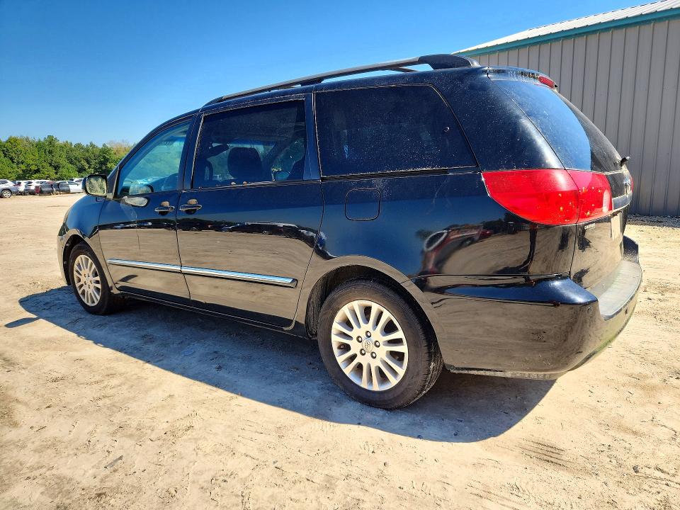 Photo 2 from auction – 2010 TOYOTA SIENNA with VIN 5TDYK4CC2AS341991