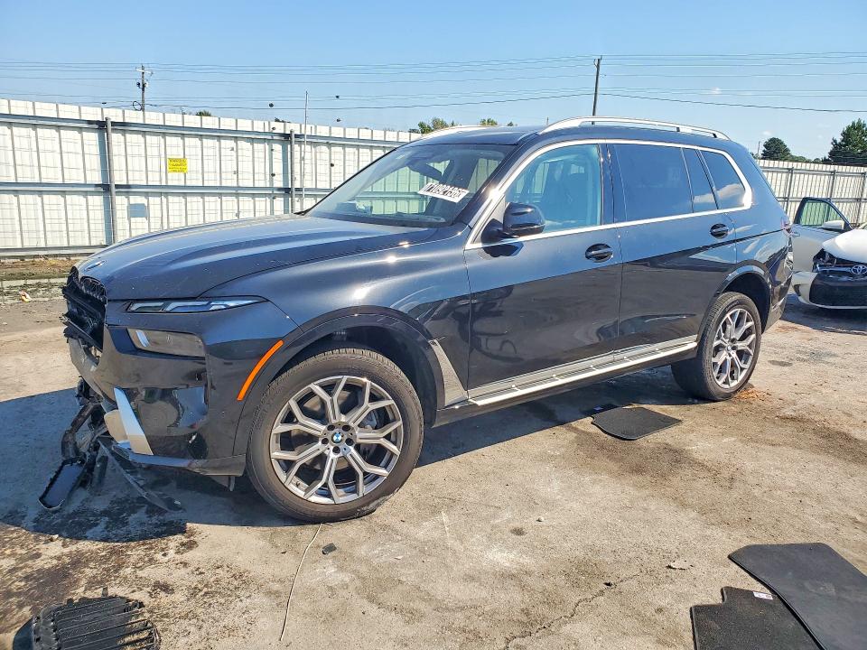 BMW X7 2027 with VIN 5UX23EM08V9500352 - Photo from auction