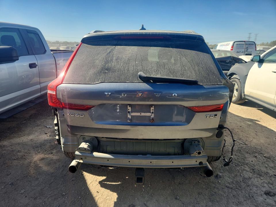 Zdjęcie 6 z aukcji – 2019 VOLVO XC60 z VIN LYV102RK8KB177261