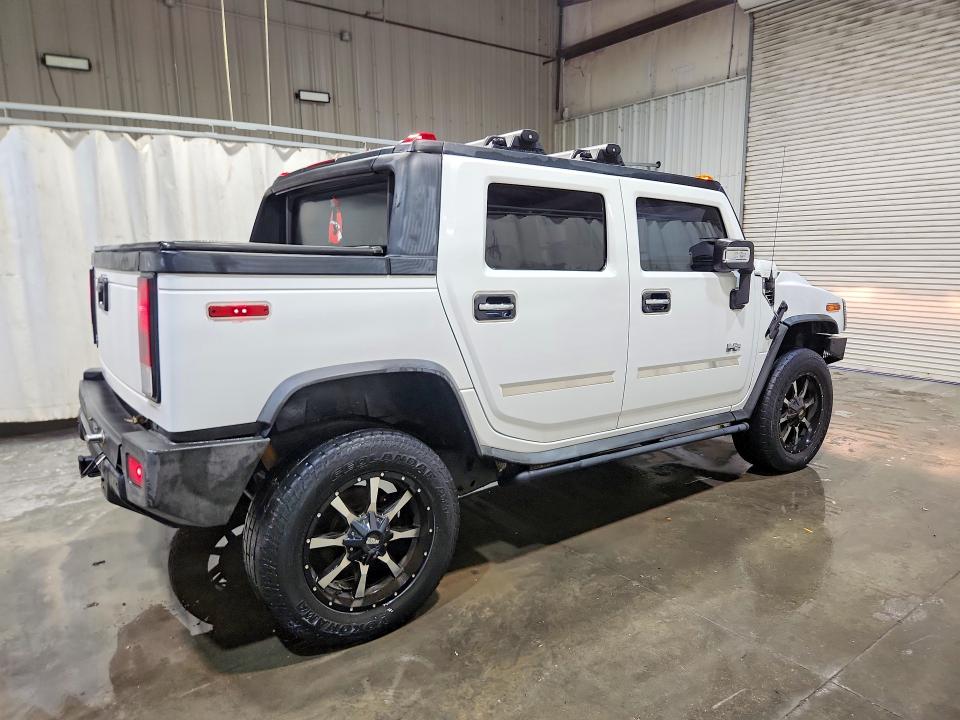 Photo 3 from auction – 2005 HUMMER H2 SUT with VIN 5GRGN22U95H127851