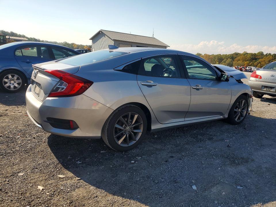 Снимка 3 от търг – 2021 HONDA CIVIC с VIN 19XFC1F77ME200138