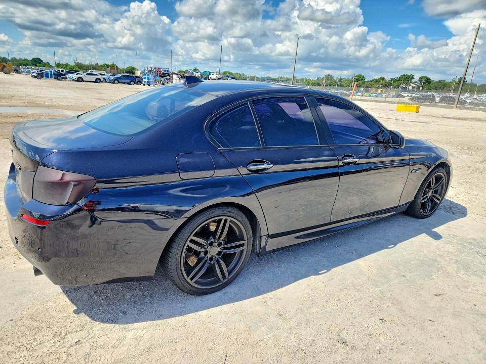 Снимка 3 от търг – 2013 BMW 550 с VIN WBAFU9C59DDY72361