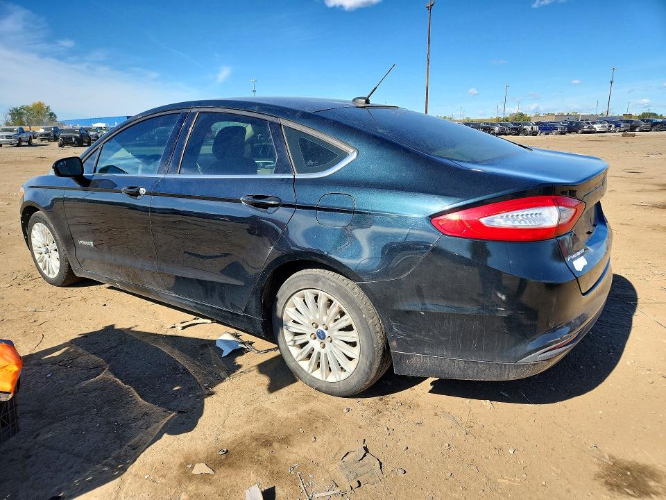 Photo 2 from auction – 2014 FORD FUSION with VIN 3FA6P0LU8ER318501