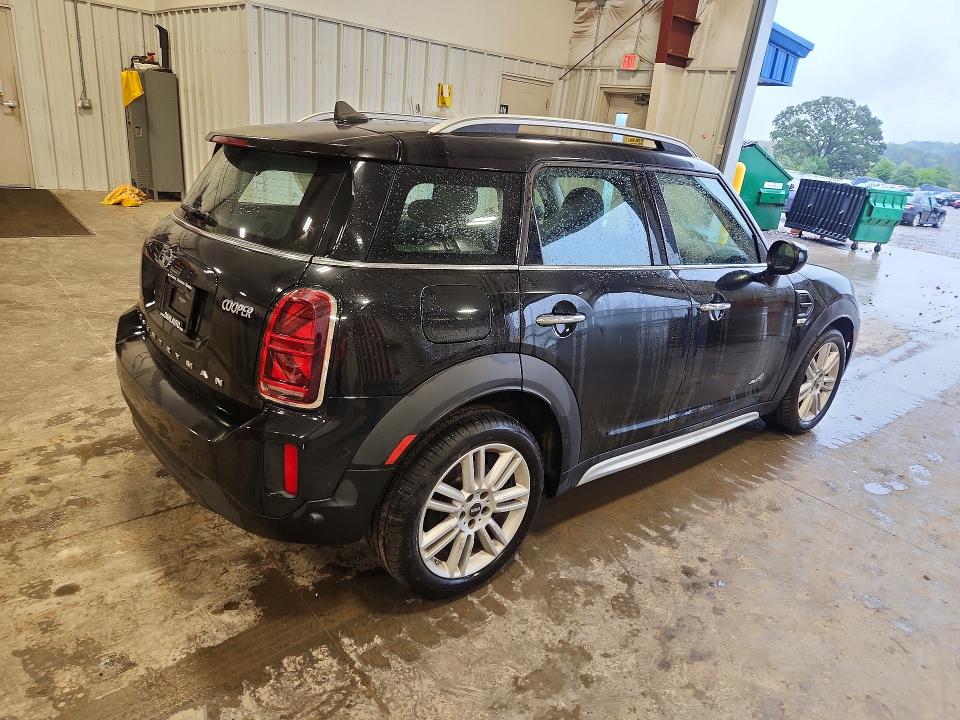 Фото 3 с аукциона – 2022 MINI COOPER с VIN WMZ43BR07N3N43794