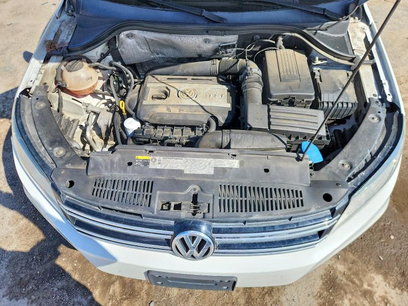 Снимка 12 от търг – 2016 VOLKSWAGEN TIGUAN с VIN WVGAV7AX1GW518437