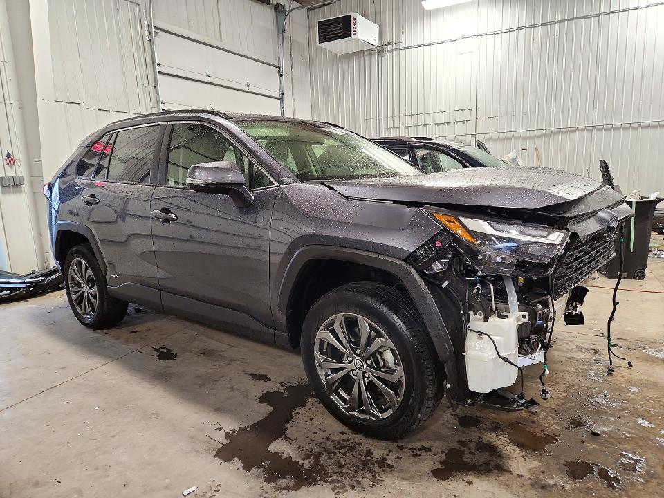 صورة رقم 4 من المزاد - 2023 TOYOTA RAV4 مع VIN JTMB6RFV0PD108863