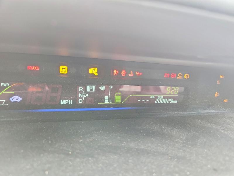 Photo 9 from auction – 2013 TOYOTA PRIUS V with VIN JTDZN3EU5D3189271