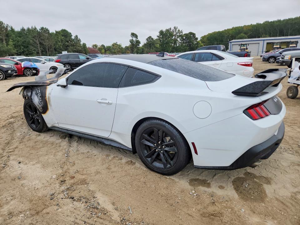 Снимка 2 от търг – 2024 FORD MUSTANG с VIN 1FA6P8CF2R5420109