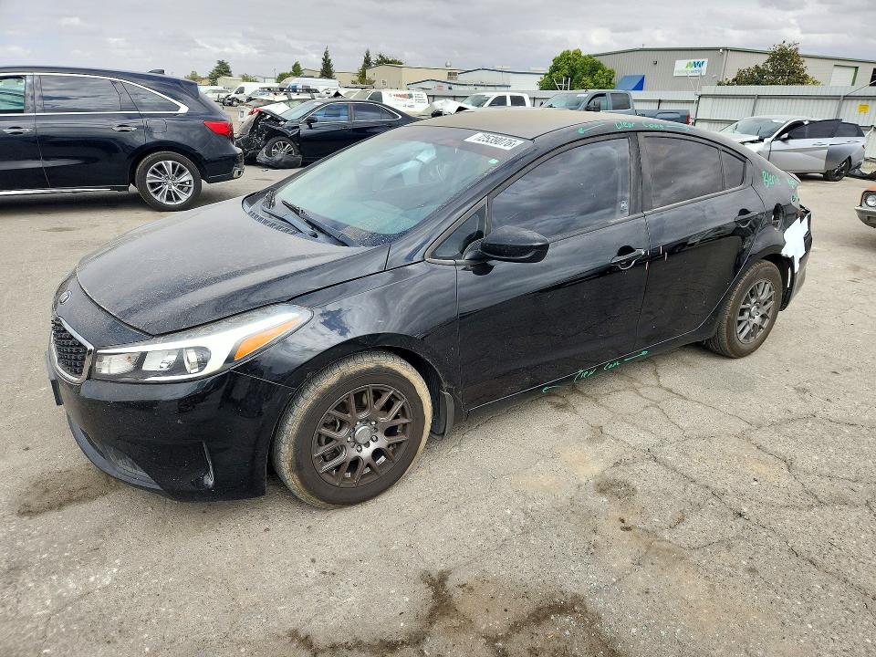 Zdjęcie 1 z aukcji – 2017 KIA FORTE z VIN 3KPFK4A7XHE131222